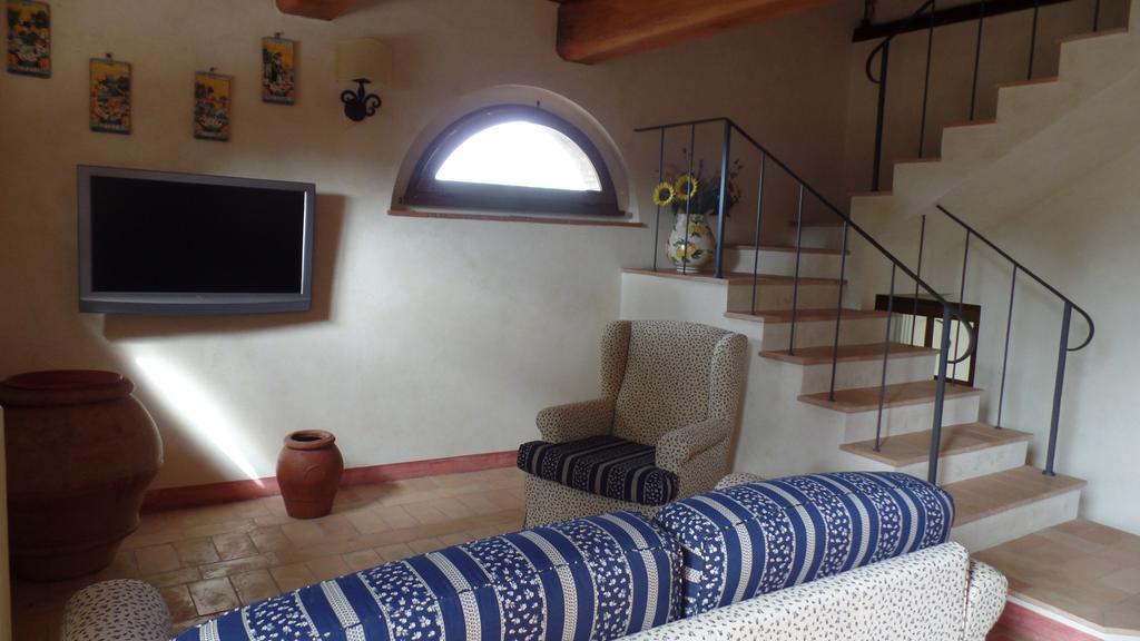 Il Fienile Holiday Home Le Fornacette Εξωτερικό φωτογραφία